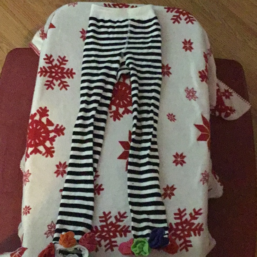 Toes and bows leggings